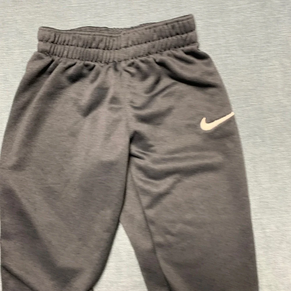 Nike Dri Fit Jogger Pants Boys 4/XS Black Performance Training Elastic Waist